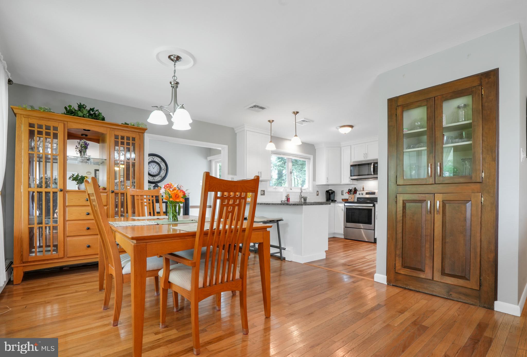 207 Hendricks Road Perkiomenville, PA 18074 - Photo 22 of 64 Dining room.