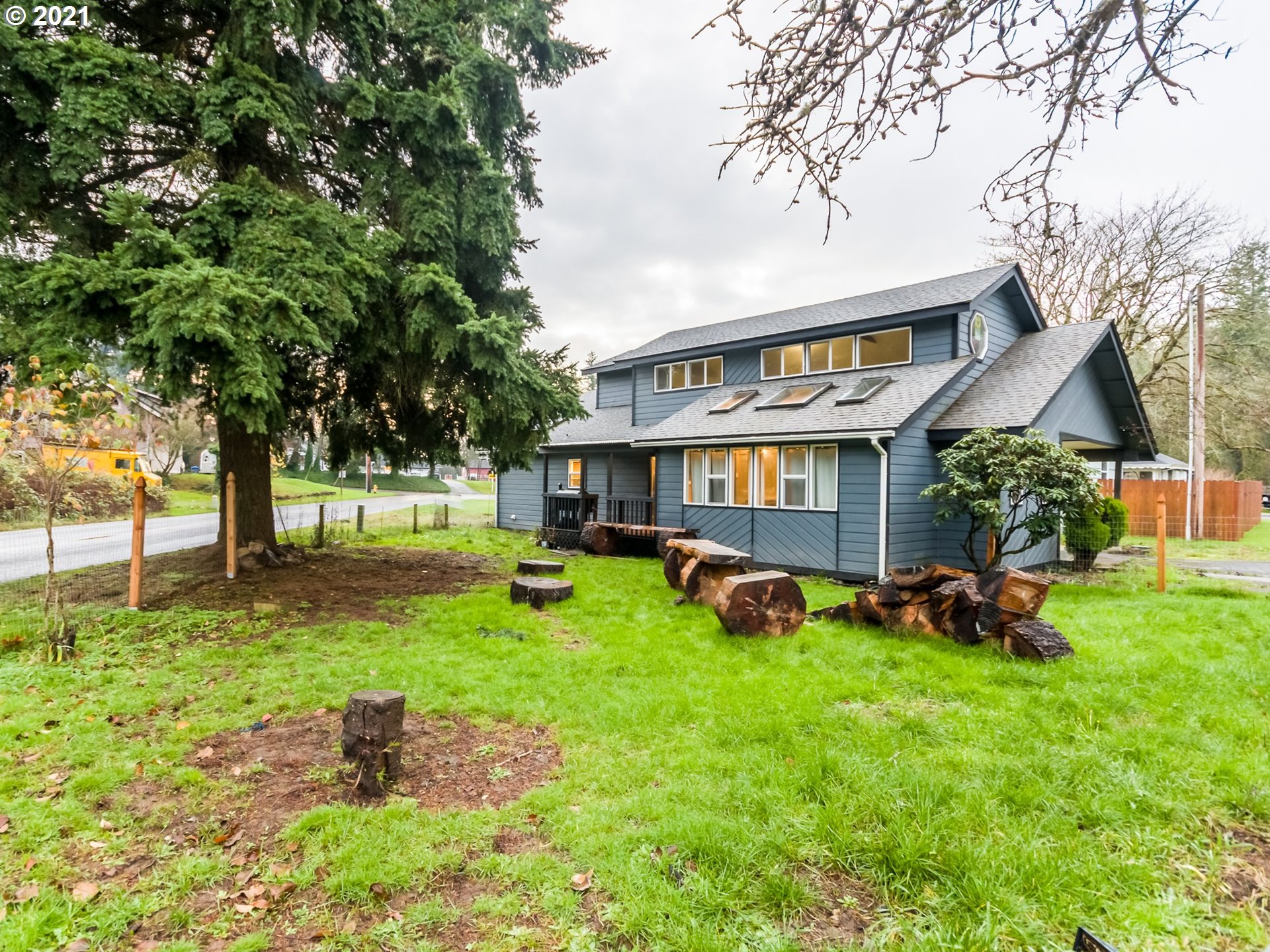403 Southwest Canyon Loop Winlock, WA 98596 - Photo 1 of 23 Gallery Image 1