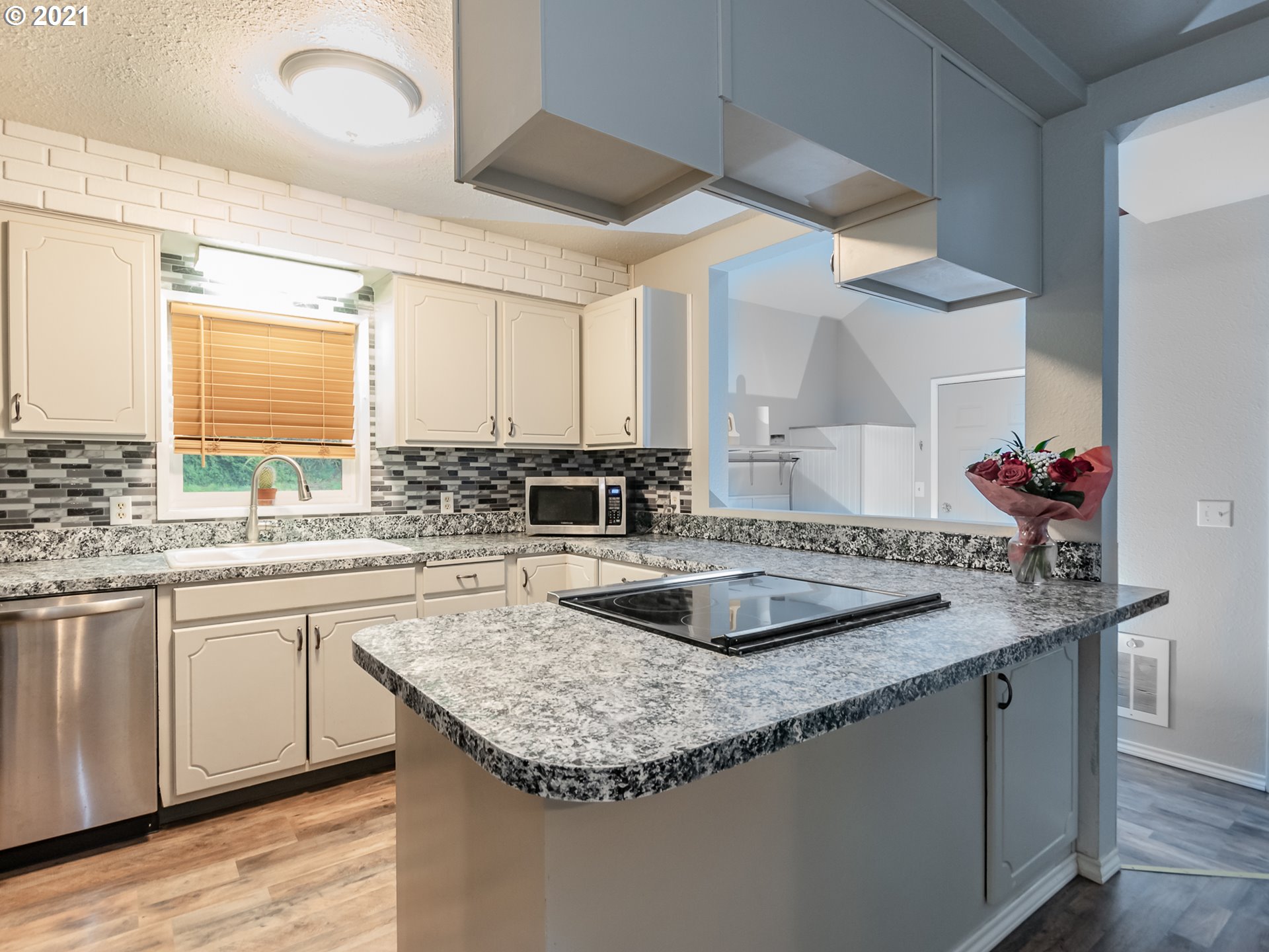 403 Southwest Canyon Loop Winlock, WA 98596 - Photo 10 of 23 Gallery Image 10