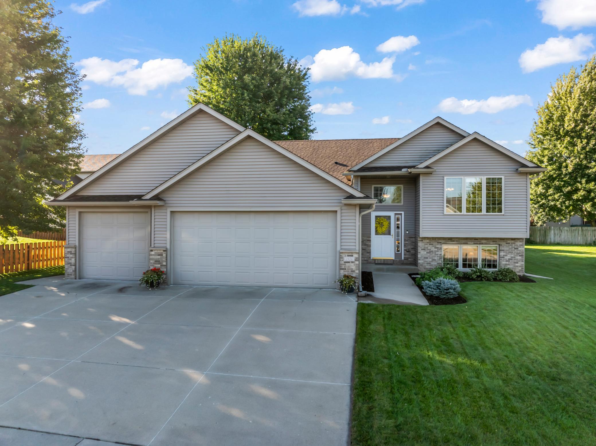 1926 Hart Drive Southwest Rochester, MN 55902 - Photo 1 of 45 Gallery Image 1