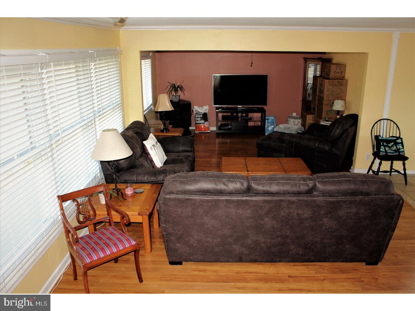 64 Harrow Road Levittown, PA 19056 - Photo 4 of 20 Gallery Image 4