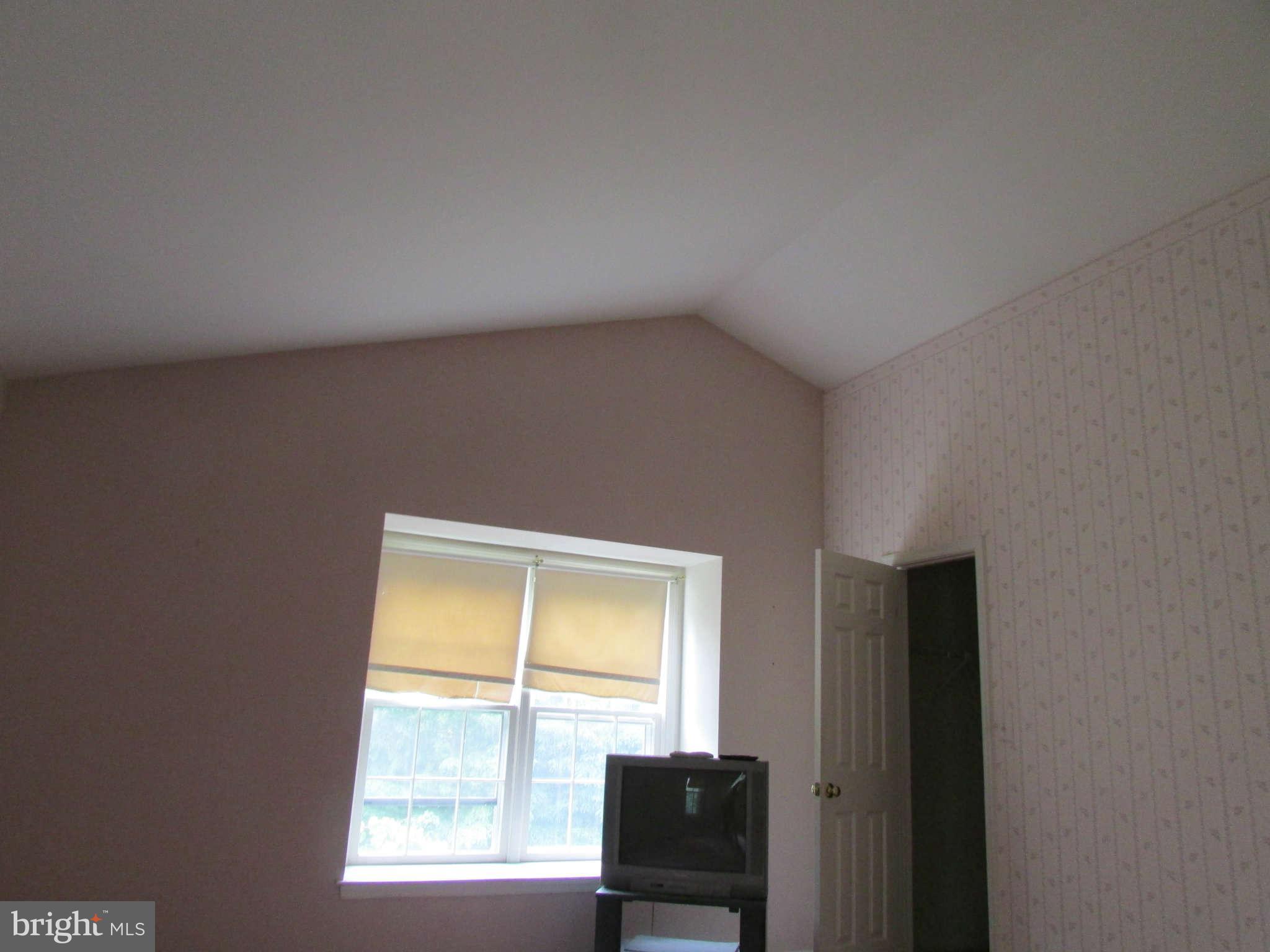 20517 Beaver Ridge Road Montgomery Village, MD 20886 - Photo 25 of 29 Bedroom (Master)