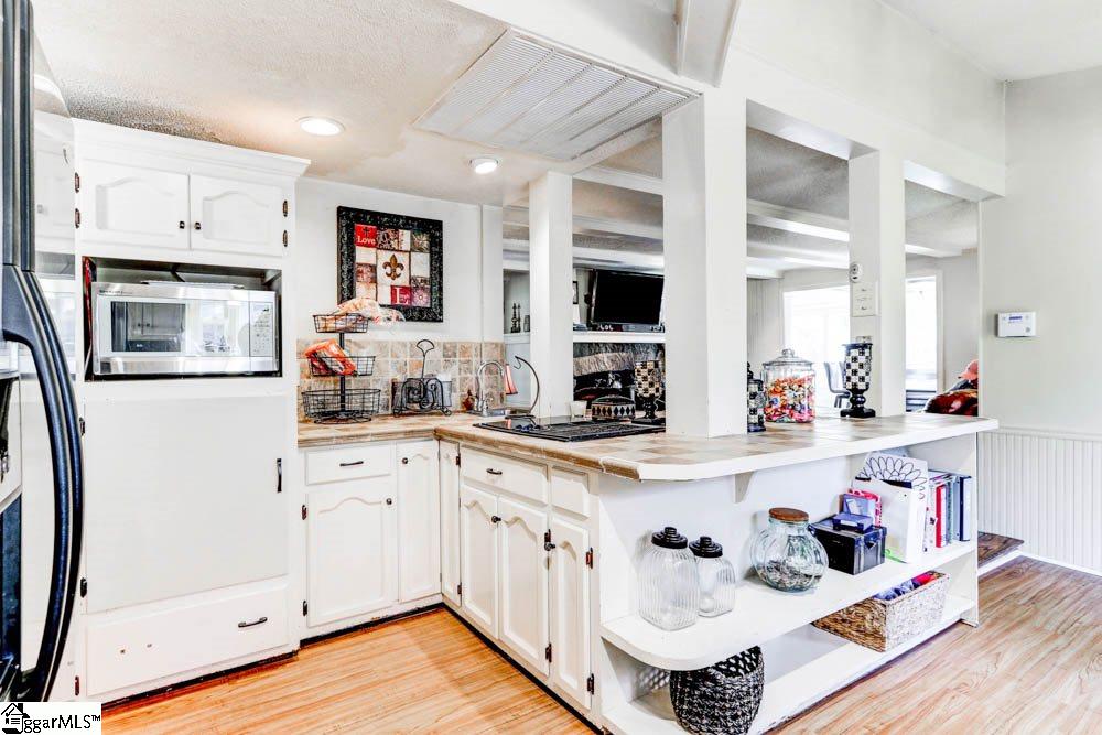 4730 Farrs Bridge Road Easley, SC 29640 - Photo 17 of 36 Gallery Image 17