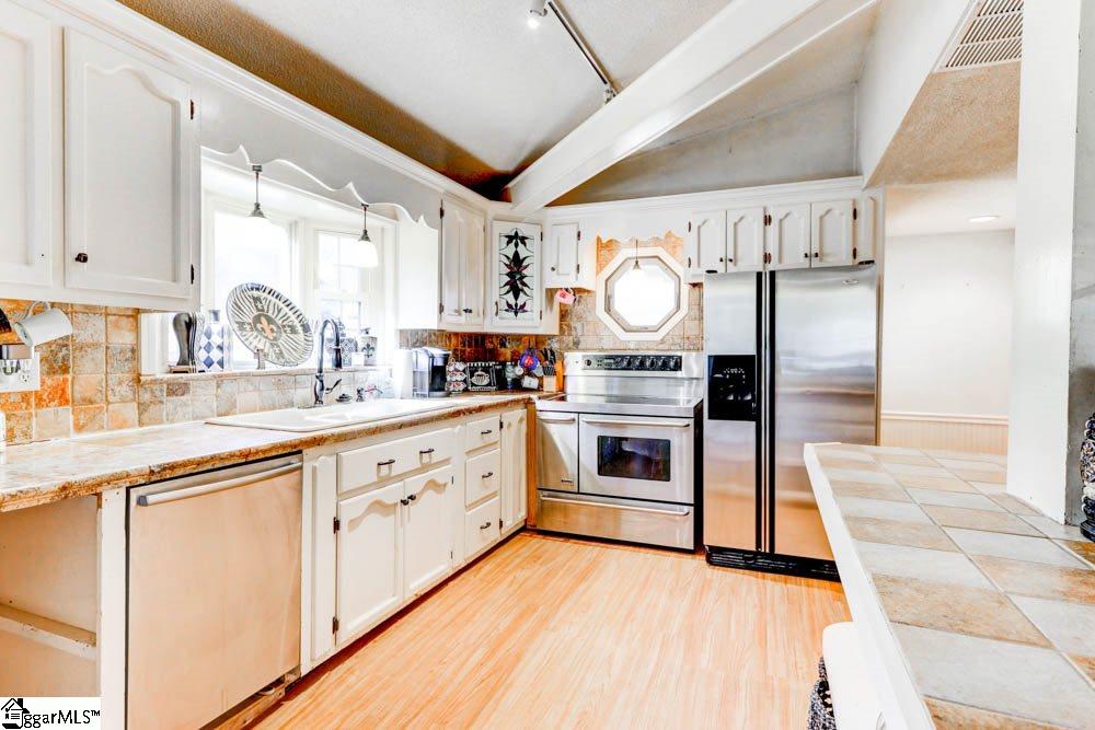 4730 Farrs Bridge Road Easley, SC 29640 - Photo 18 of 36 Gallery Image 18