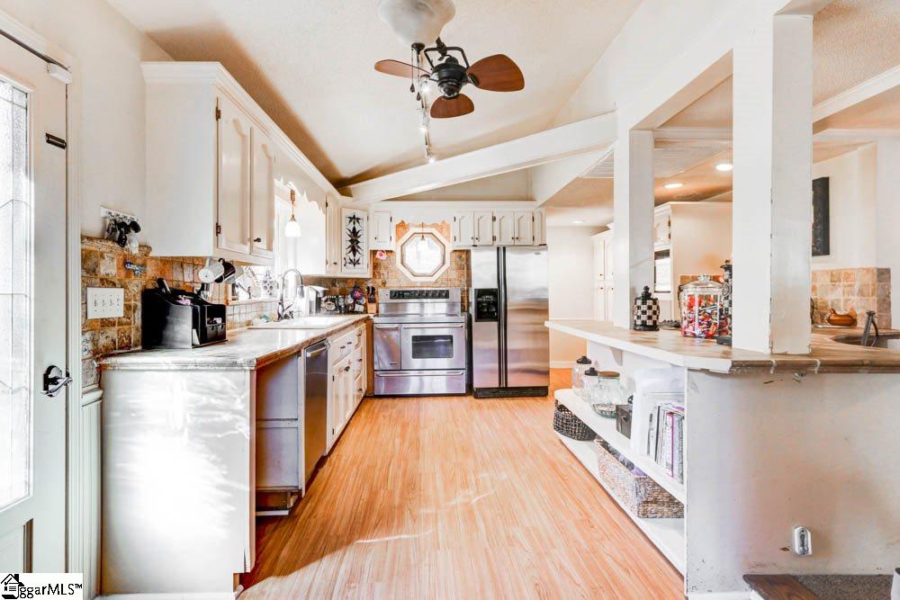 4730 Farrs Bridge Road Easley, SC 29640 - Photo 3 of 36 Gallery Image 3