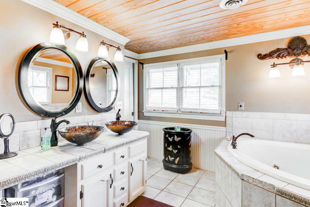 4730 Farrs Bridge Road Easley, SC 29640 - Photo 25 of 36 Gallery Image 25