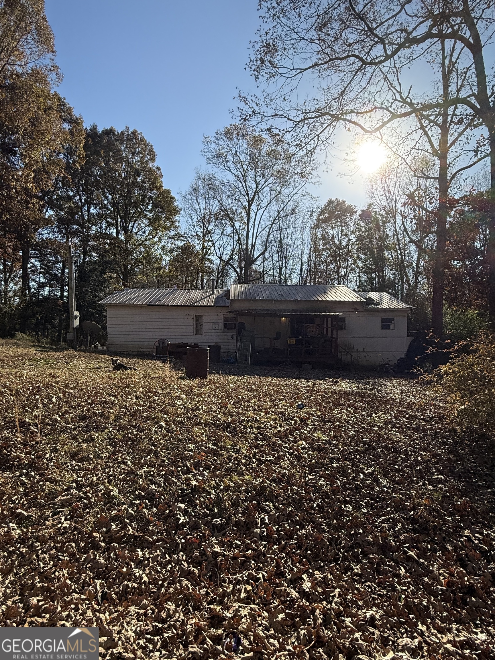 364 Ridgeview Drive Lavonia, GA 30553 - Photo 3 of 12