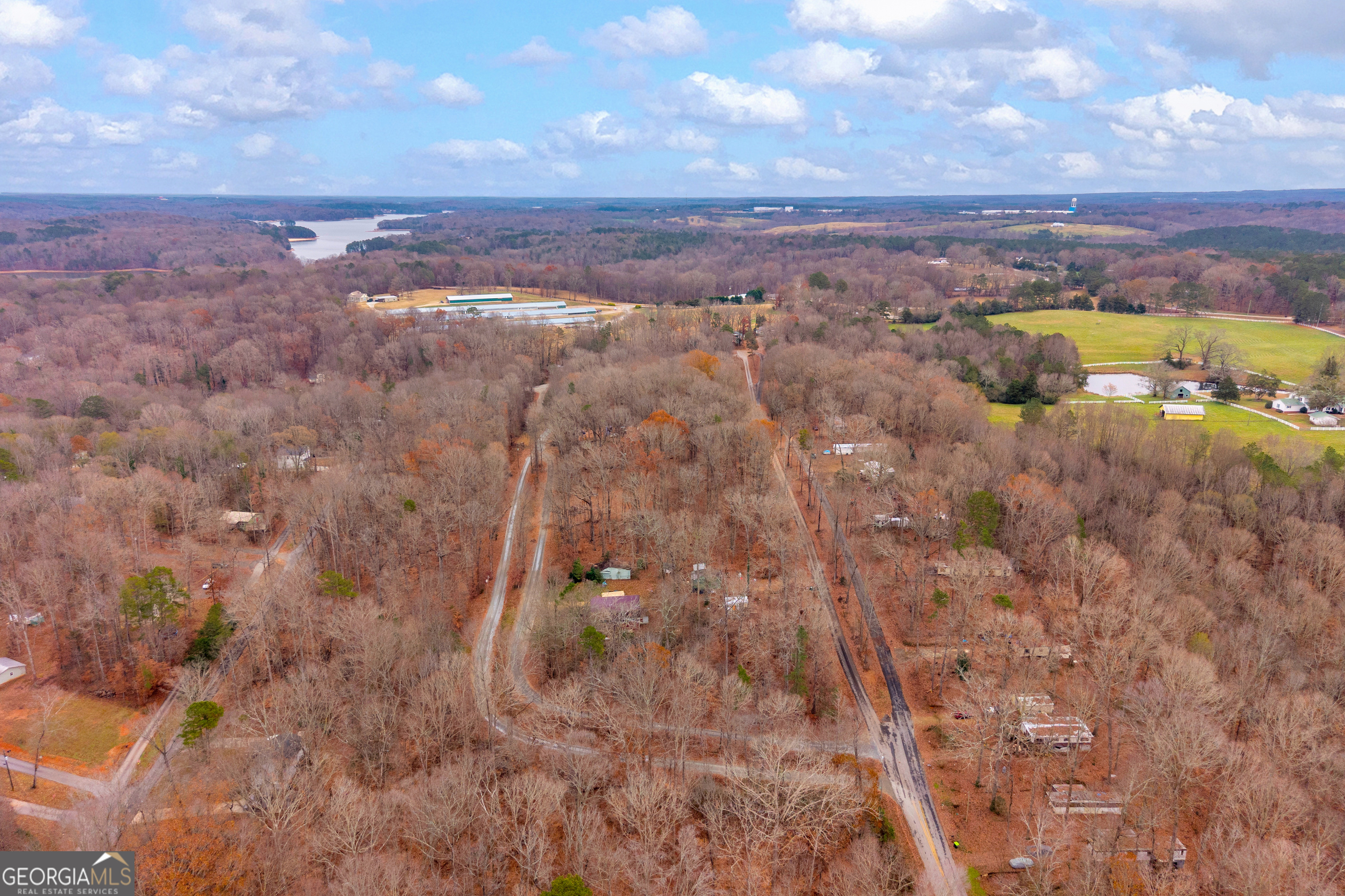 364 Ridgeview Drive Lavonia, GA 30553 - Photo 4 of 12