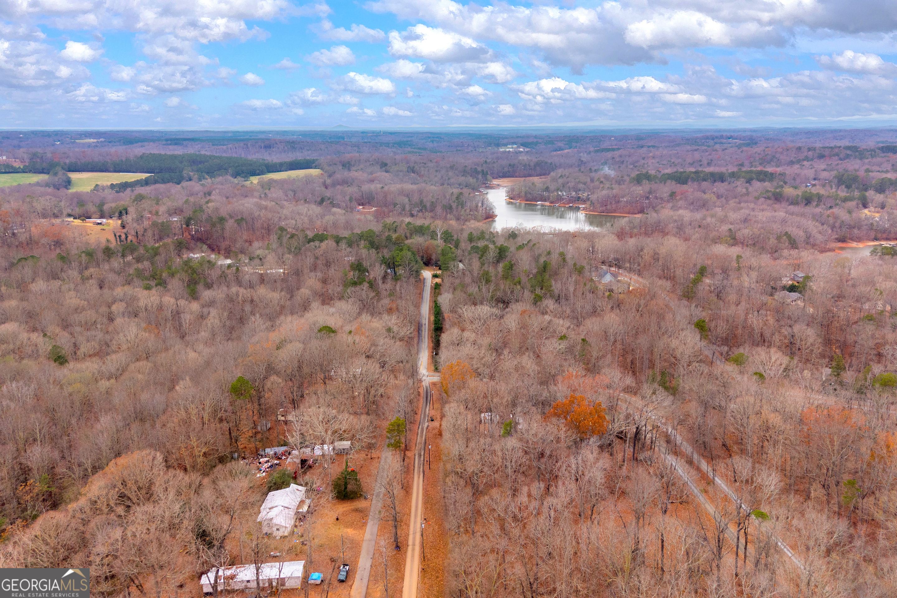 364 Ridgeview Drive Lavonia, GA 30553 - Photo 5 of 12