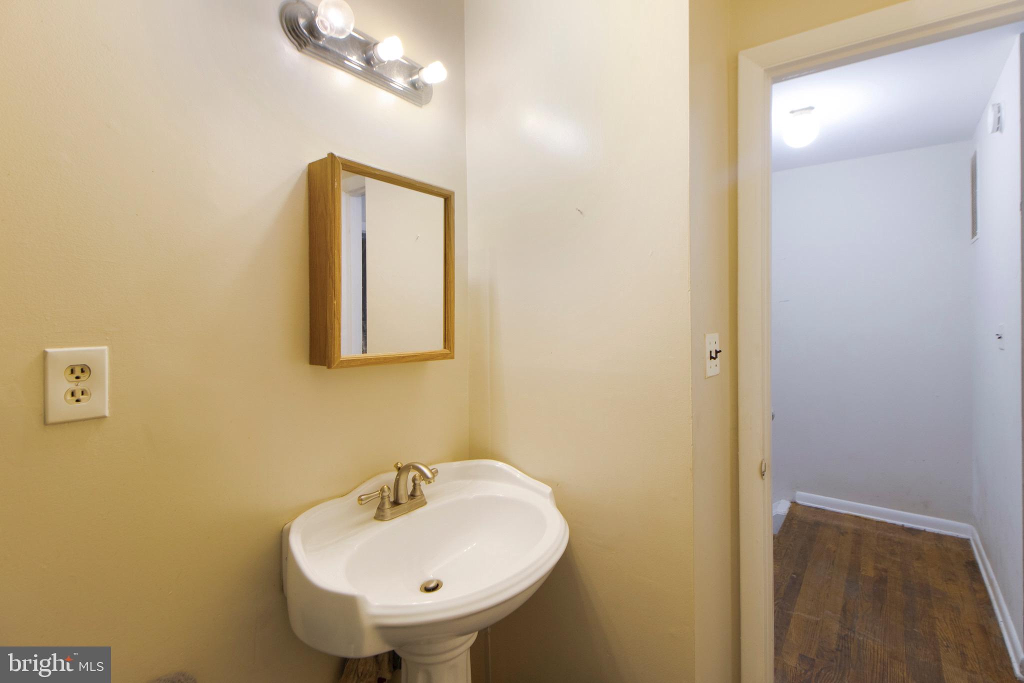 9011 Glenville Road Silver Spring, MD 20901 - Photo 20 of 37 Gallery Image 20