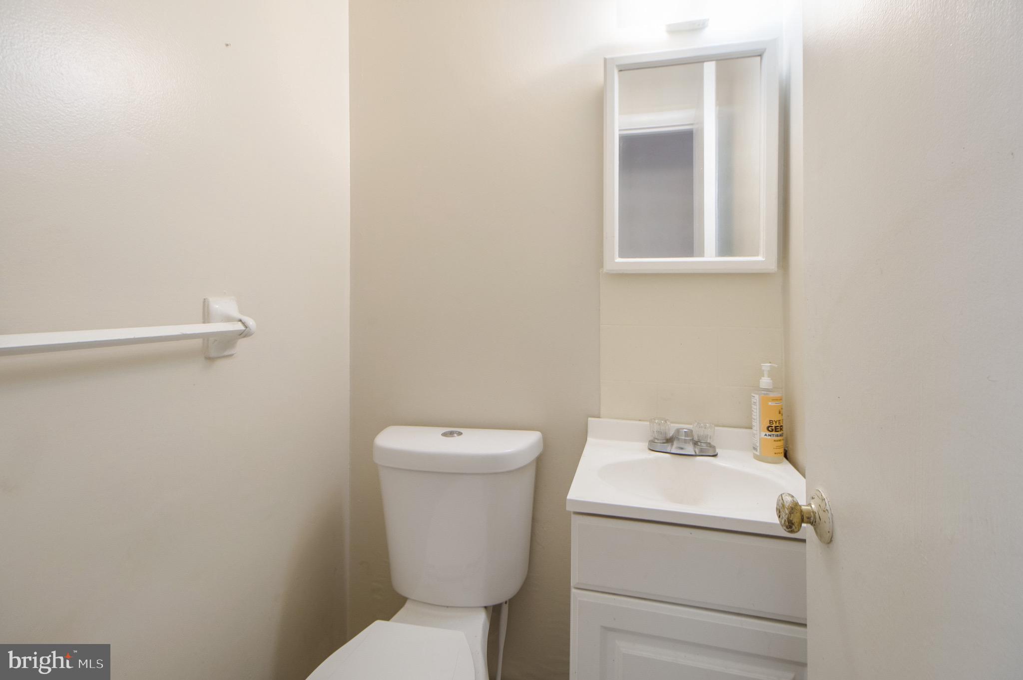 9011 Glenville Road Silver Spring, MD 20901 - Photo 9 of 37 Gallery Image 9