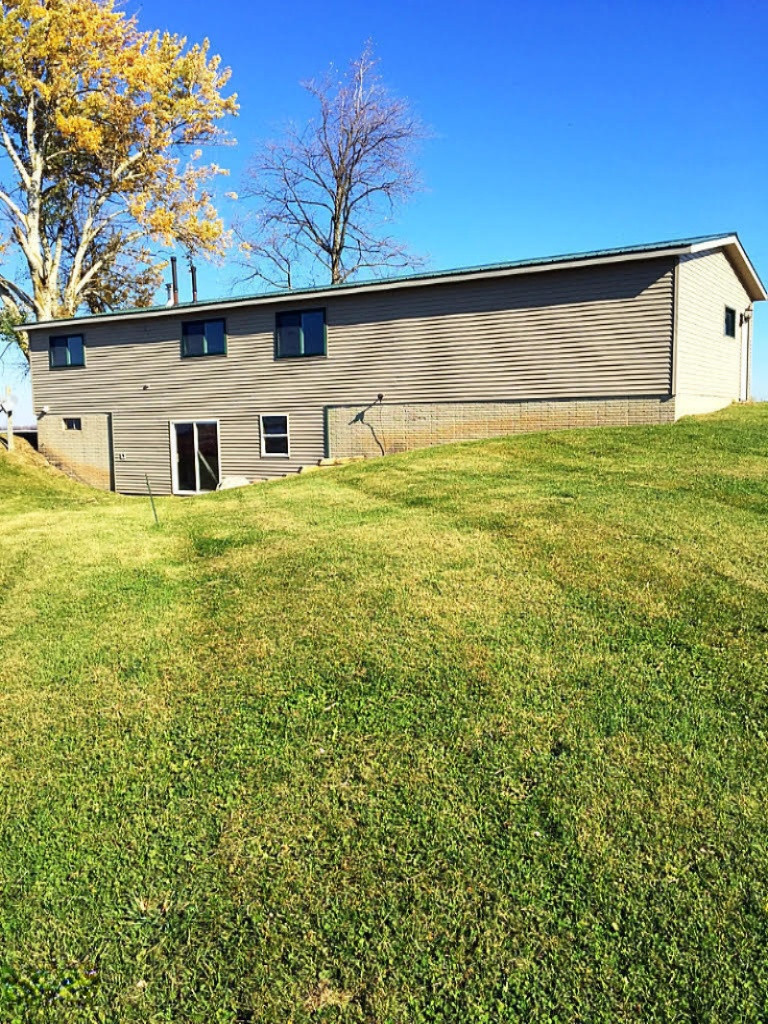 203 West Goodemoot Road Portland, MI 48875 - Photo 3 of 12 11