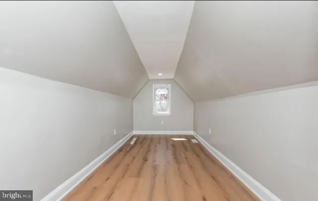 a view of empty room with window