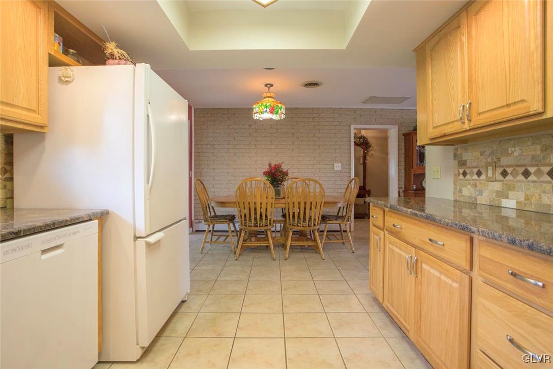 1083 State Park Road Wind Gap, PA 18091 - Photo 10 of 36 Gallery Image 10