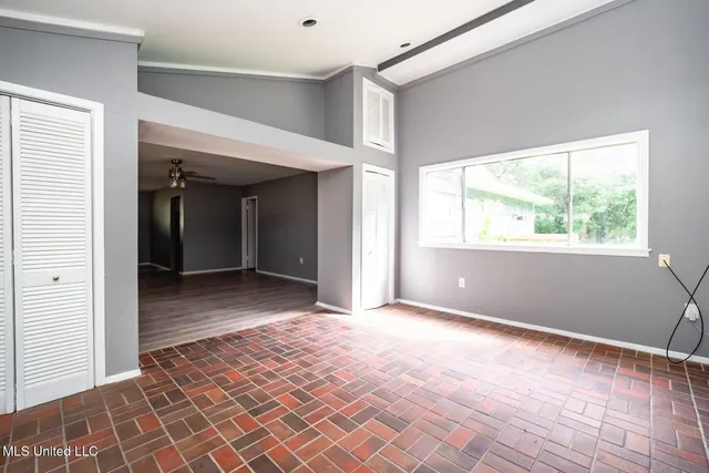 $165,000 | 210 Valley Vista Drive, Jackson, MS 39211