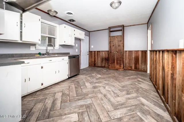 $165,000 | 210 Valley Vista Drive, Jackson, MS 39211