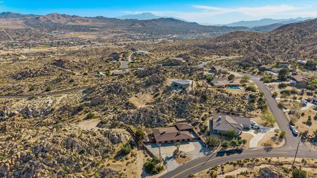 $739,000 | 57113 Farrelo Road, Yucca Valley, CA 92284