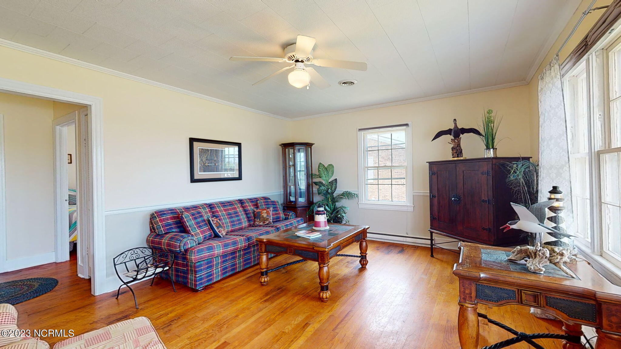 182 Murphy Road Davis, NC 28524 - Photo 4 of 58 Large Living Room