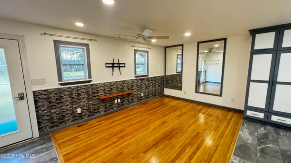 $1,600 | 1021 Shirley Drive, Jacksonville, NC 28540