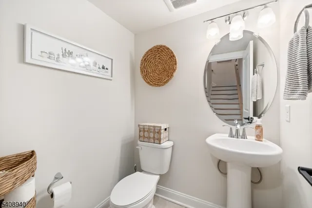 $850,000 | 4 Marigold Court, Warren, NJ 07059