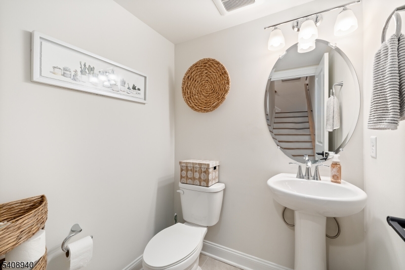 4 Marigold Court Warren, NJ 07059 - Photo 13 of 28