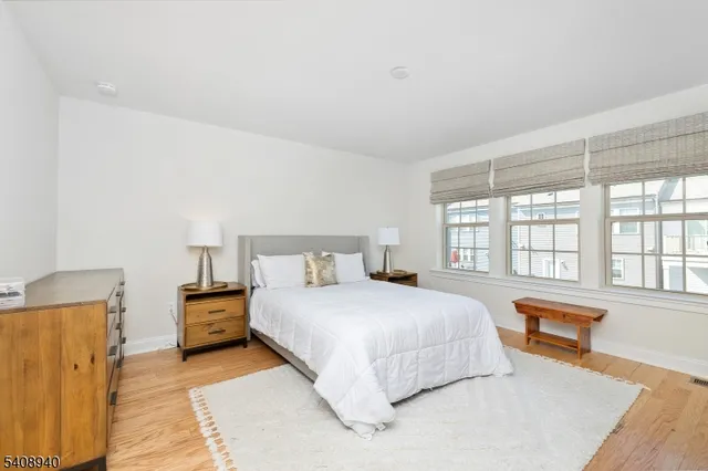 $850,000 | 4 Marigold Court, Warren, NJ 07059