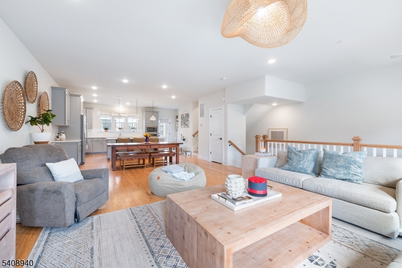 4 Marigold Court Warren, NJ 07059 - Photo 5 of 28