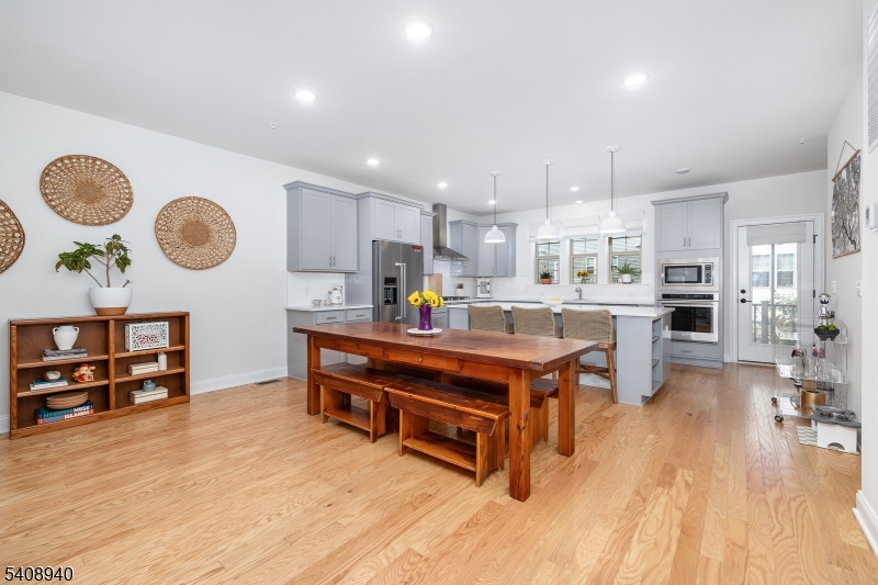 4 Marigold Court Warren, NJ 07059 - Photo 7 of 28