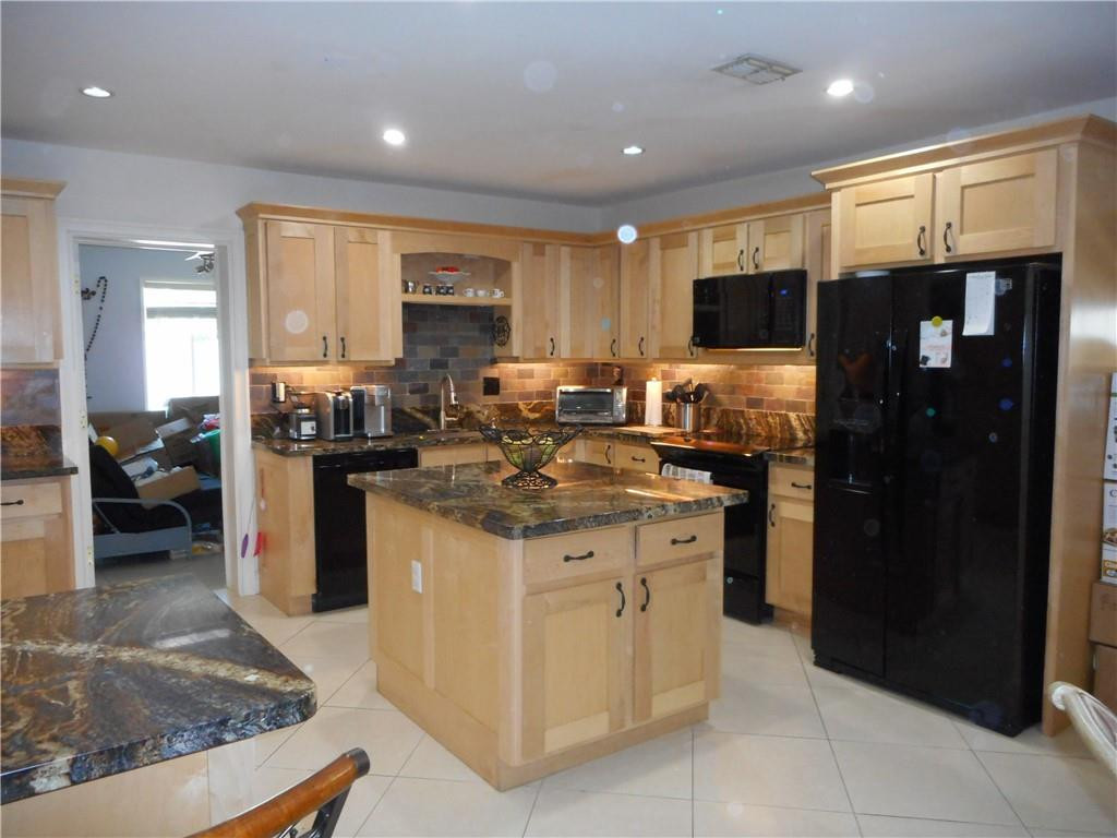 7508 Arthur Street Hollywood, FL 33024 - Photo 4 of 20 Photo 4