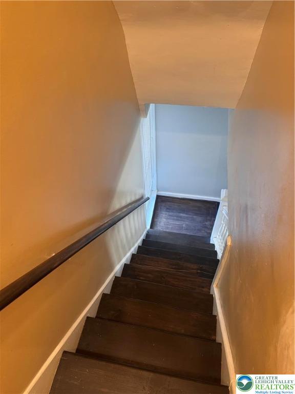 1104 South 7th Street Allentown, PA 18103 - Photo 22 of 27 a view of entryway