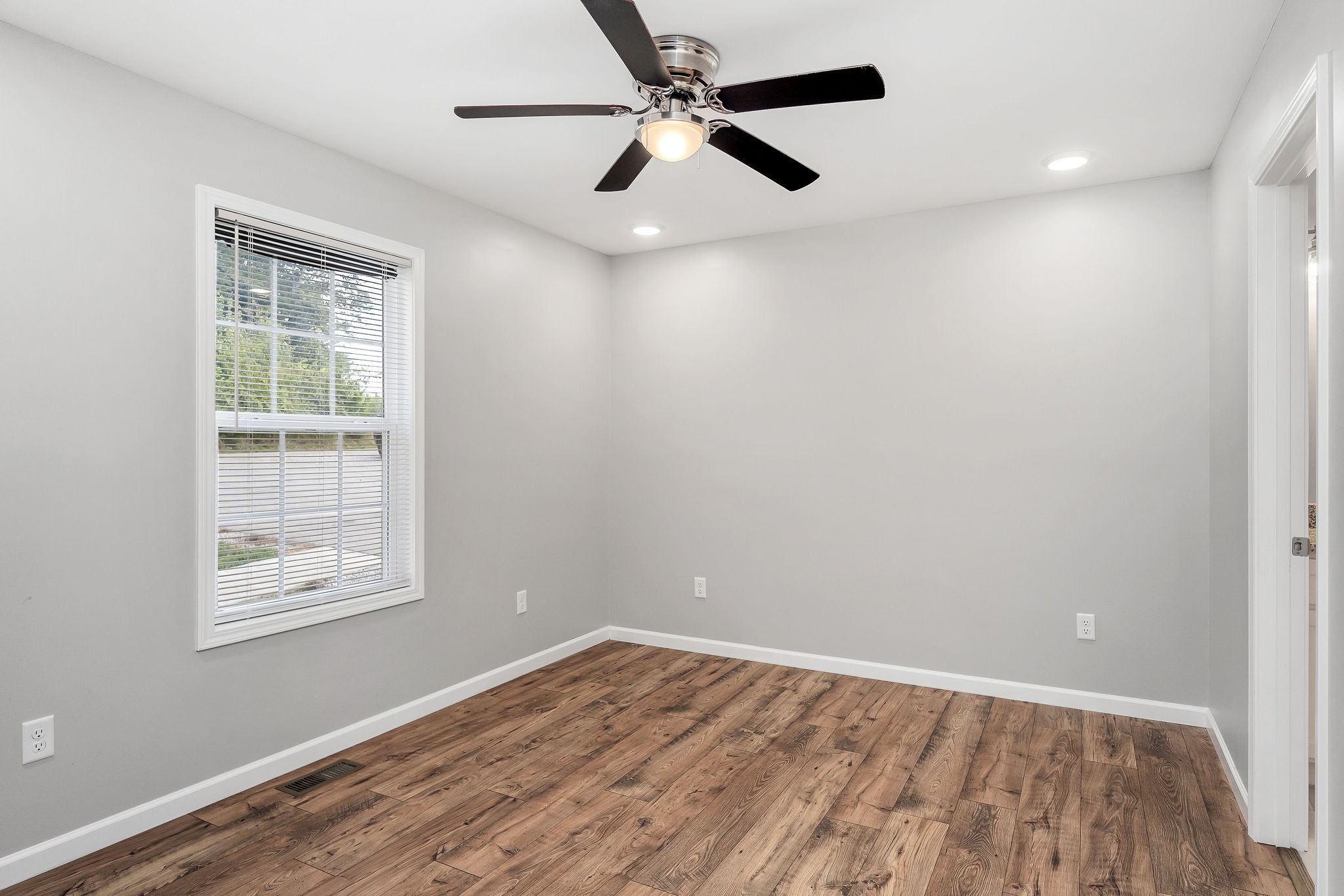 211 Disneyland Road Doyle, TN 38559 - Photo 16 of 36 Gallery Image 16
