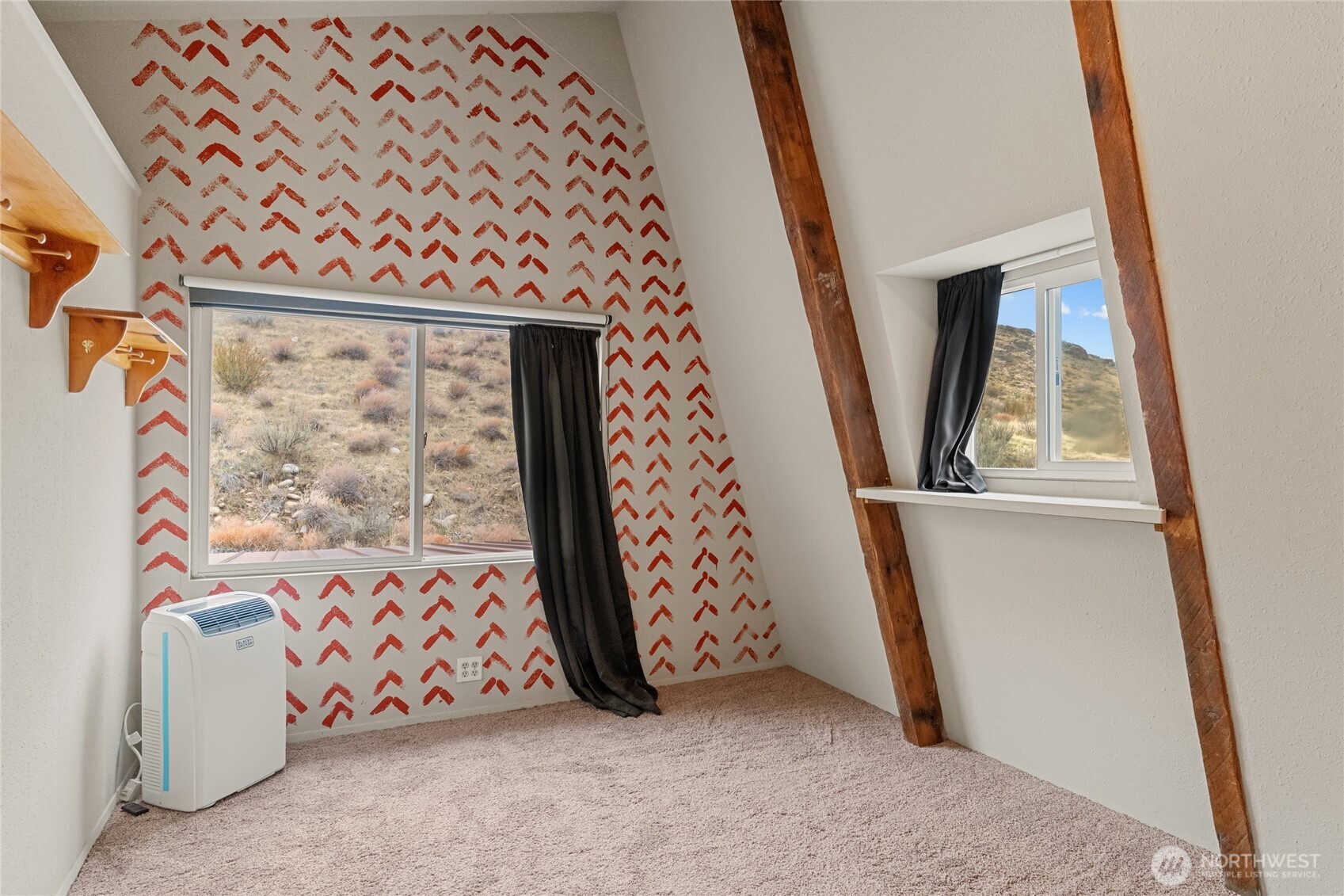 110 Bill Shaw Road Pateros, WA 98846 - Photo 27 of 39 a view of front door with stairs