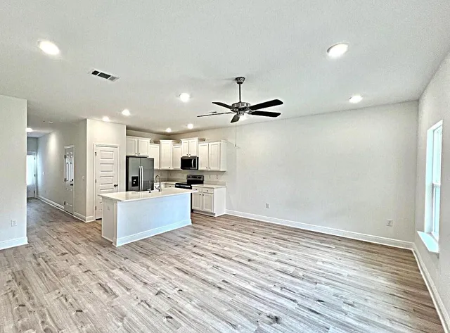 $2,595 | 15 Redbird Loop, Destin, FL 32541