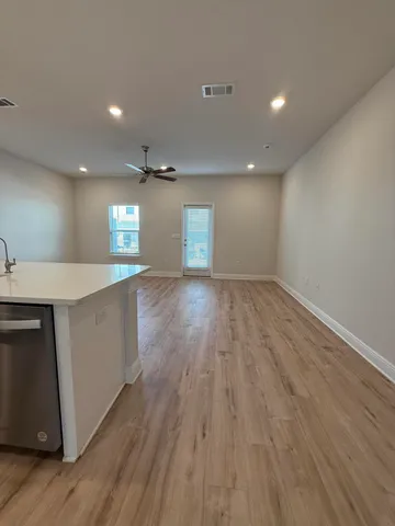 $2,595 | 15 Redbird Loop, Destin, FL 32541