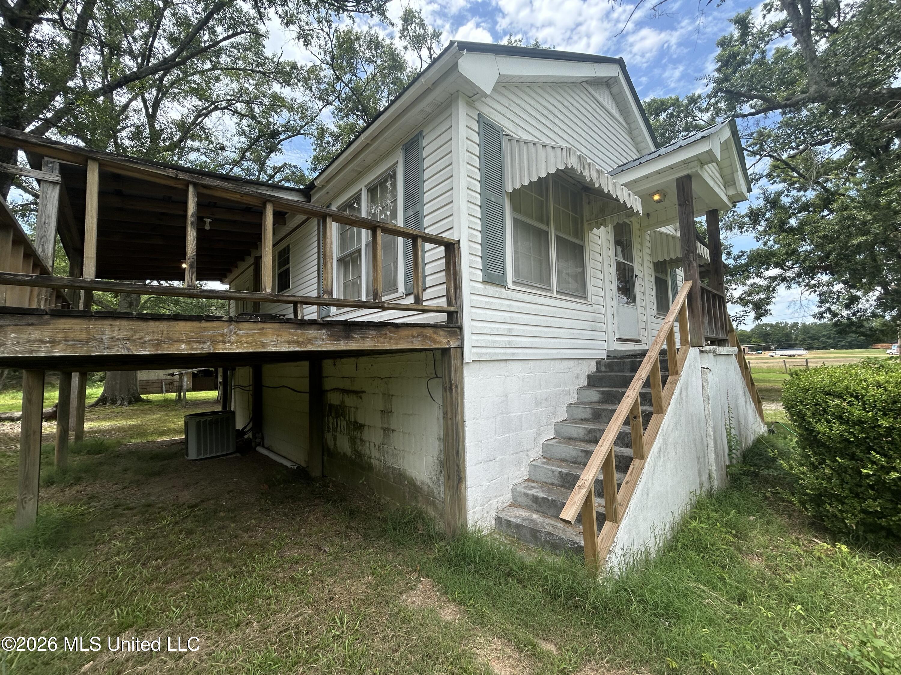 403 Front Street Vaiden, MS 39176 - Photo 11 of 63 IMG_2141