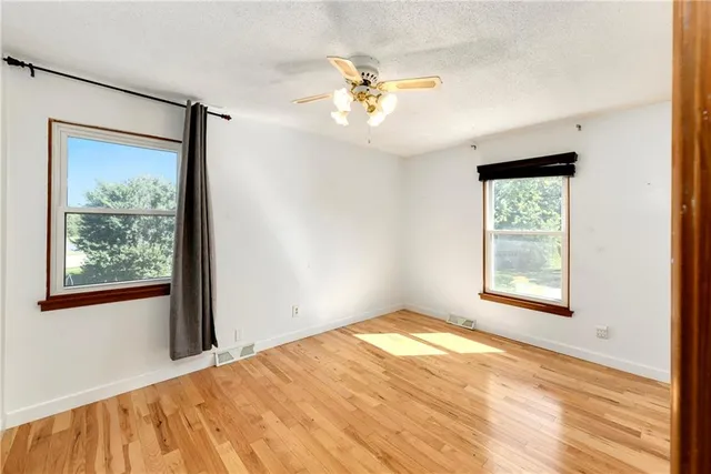 $289,900 | 1618 Southeast Brome Circle, Lee's Summit, MO 64063