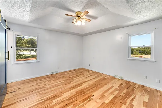 $289,900 | 1618 Southeast Brome Circle, Lee's Summit, MO 64063