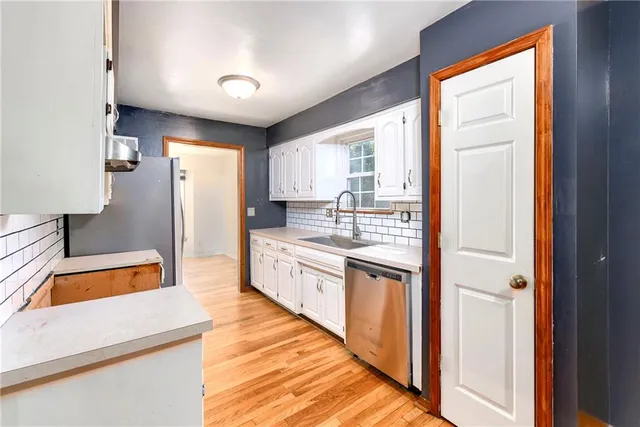 $289,900 | 1618 Southeast Brome Circle, Lee's Summit, MO 64063