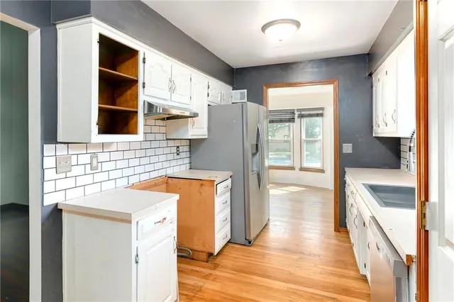 $289,900 | 1618 Southeast Brome Circle, Lee's Summit, MO 64063