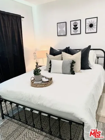 $6,950 | 5630 Vantage Avenue, Valley Village, CA 91607