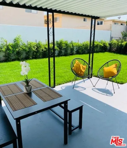 $6,950 | 5630 Vantage Avenue, Valley Village, CA 91607