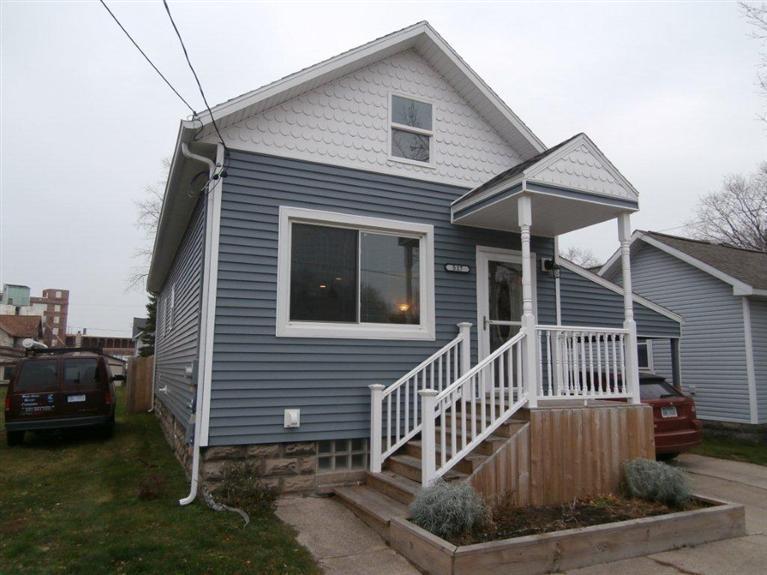 517 Ramsdell Manistee, MI 49660 - Photo 3 of 23 Additional Photo