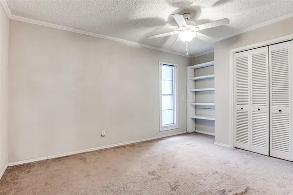 $218,500 | 412 Hollyhill Lane, Denton, TX 76205