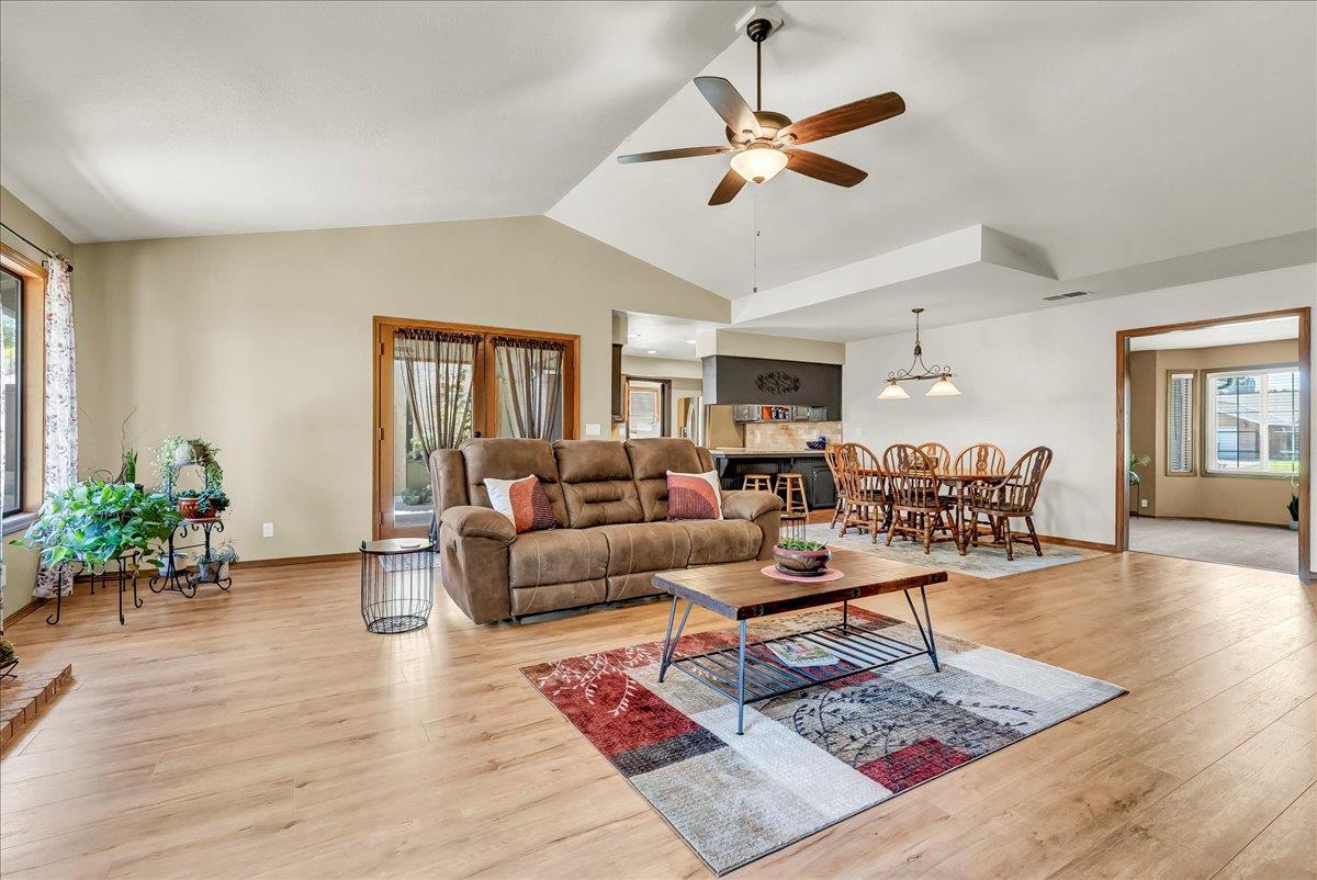 1454 Cedar Lane Lemoore, CA 93245 - Photo 23 of 56