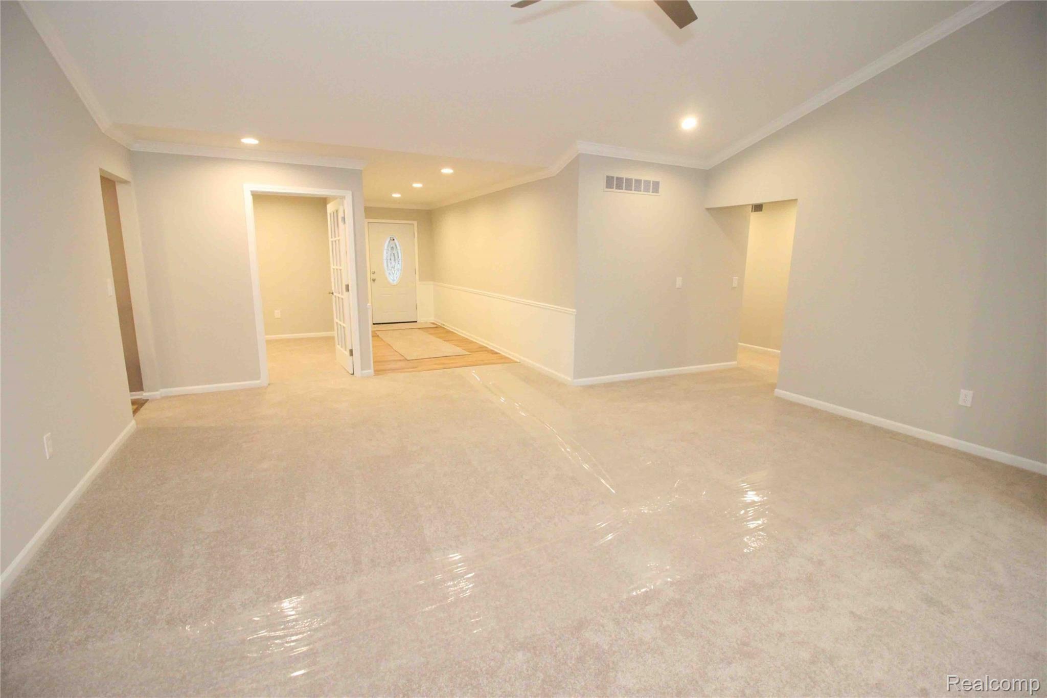 51105 Baker Road New Baltimore, MI 48047 - Photo 6 of 49 IMG_3862.jpeg