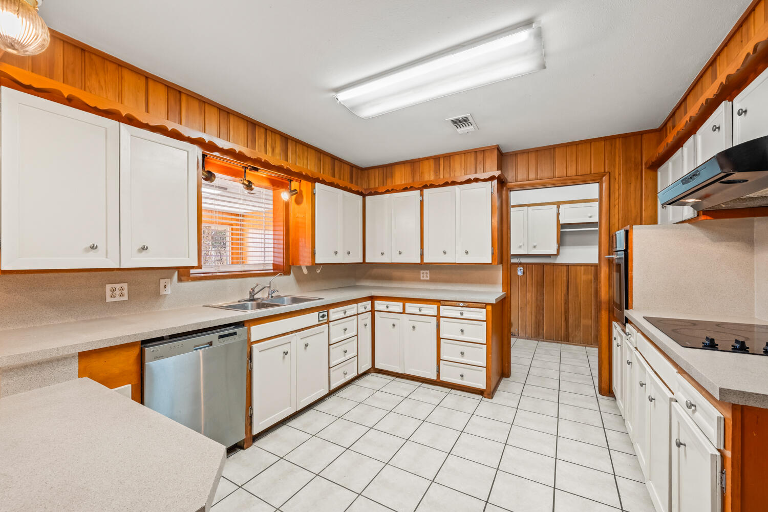 3423 56th Street Lubbock, TX 79413 - Photo 9 of 36 9