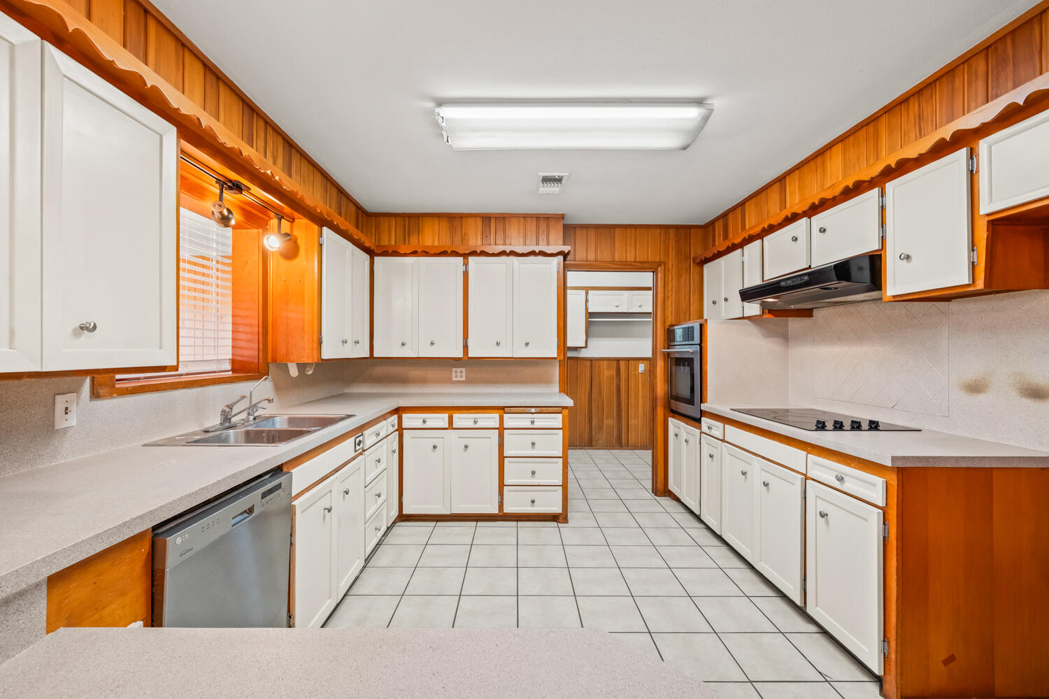 3423 56th Street Lubbock, TX 79413 - Photo 10 of 36 10