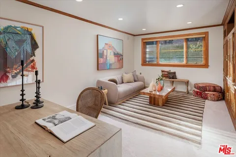 $2,195,000 | 3770 Whiting Manor Lane, Glendale, CA 91208