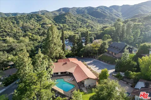 $2,195,000 | 3770 Whiting Manor Lane, Glendale, CA 91208