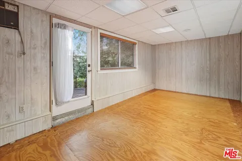 $2,195,000 | 3770 Whiting Manor Lane, Glendale, CA 91208